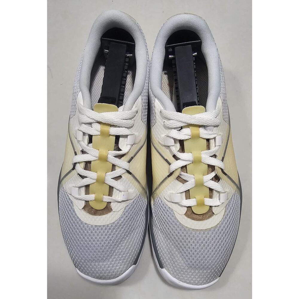Nike Golf Shoes Women’s US 6.5 UK 4 EUR 37.5 White Gray Spikeless Golf Sneakers